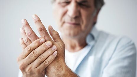 Neck and pain in the joints of the joints of the hand