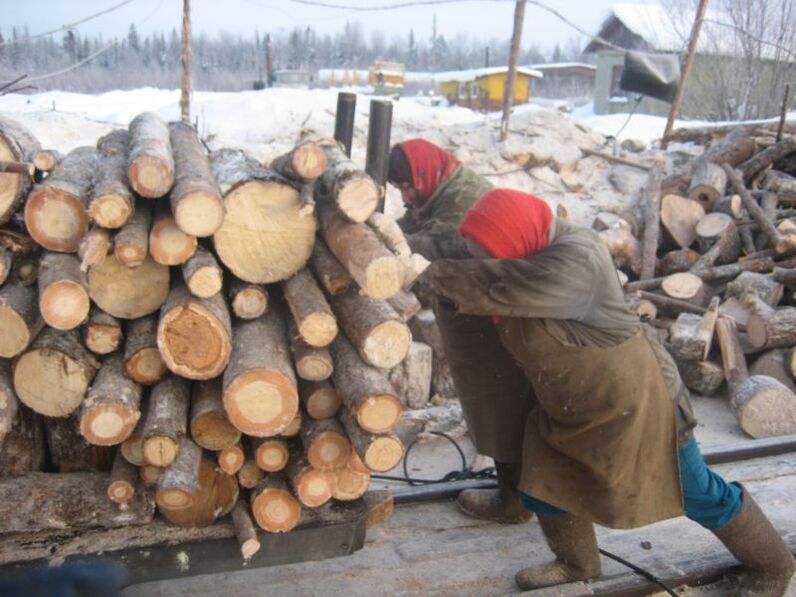 Heavy daily work is one of the main risk factors leading to the development of joint diseases