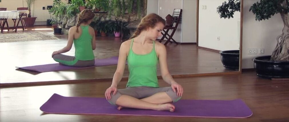 A girl is participating in physical therapy to treat cervical spondylosis.
